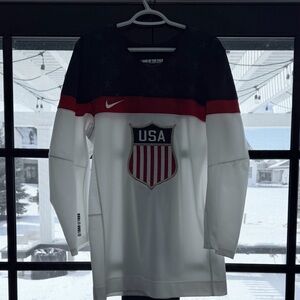 USA Hockey Men's Nike Jersey. Offical Olympic Jersey   Sochi